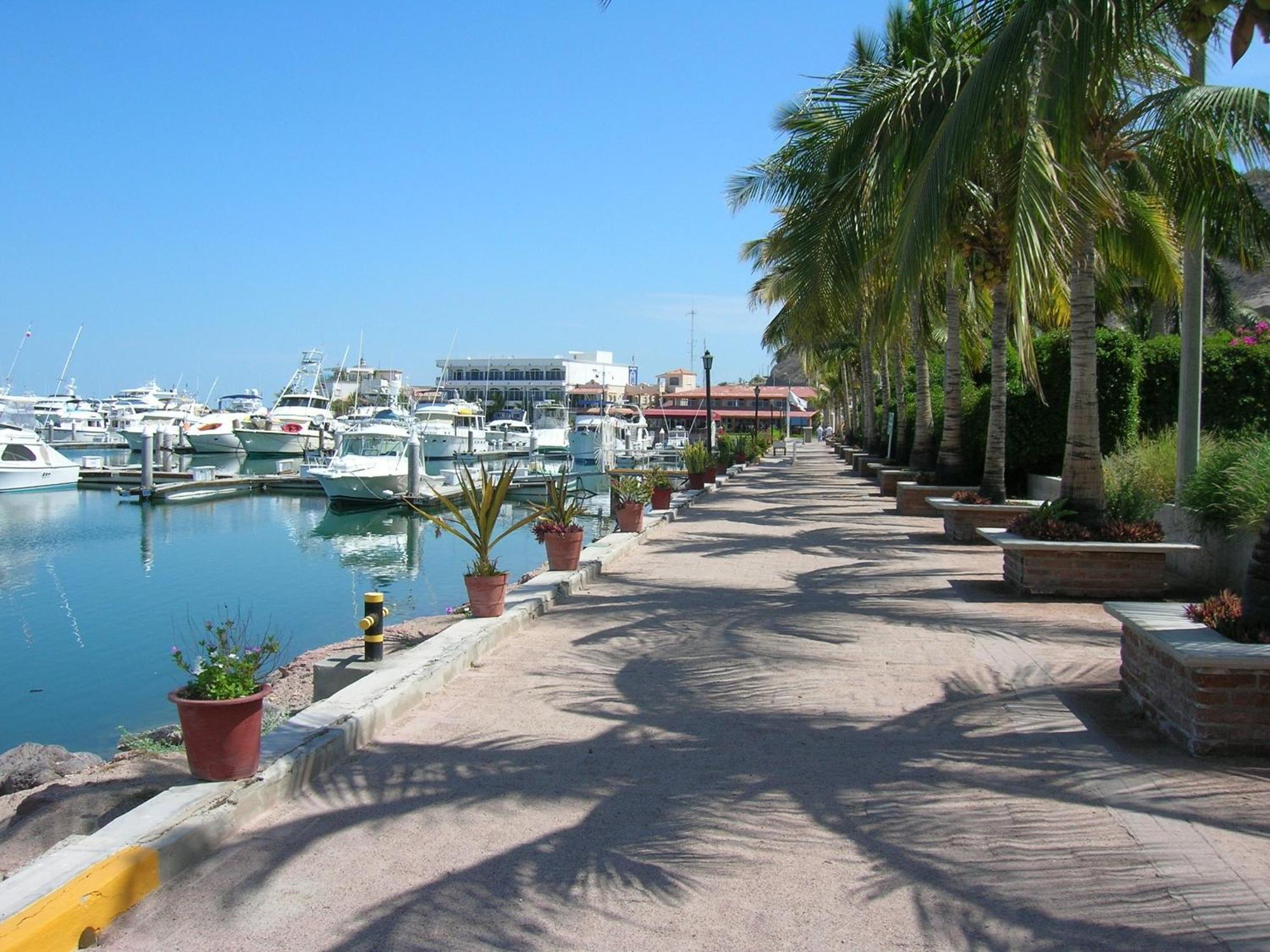 The Westmarine Waterfront Hotel La Paz Buitenkant foto